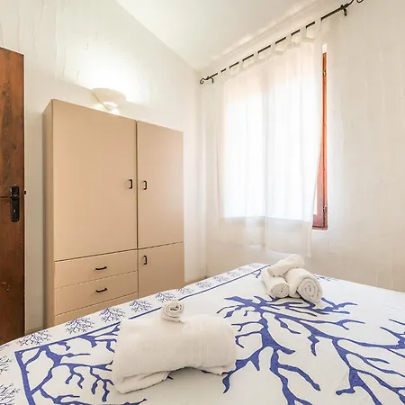 וילה Elegante A 30 M Dalla Bellissima Di Campulongu